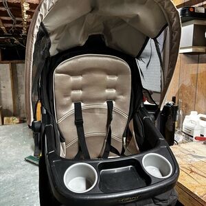 Graco Connect Stroller Seat with Tray and Canopy - Beige/Black